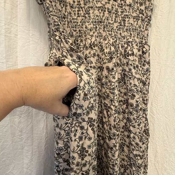 NWT Old Navy Waist-Defined Floral Sleeveless Tie Back Smocked Maxi Dress Medium - Picture 6 of 13